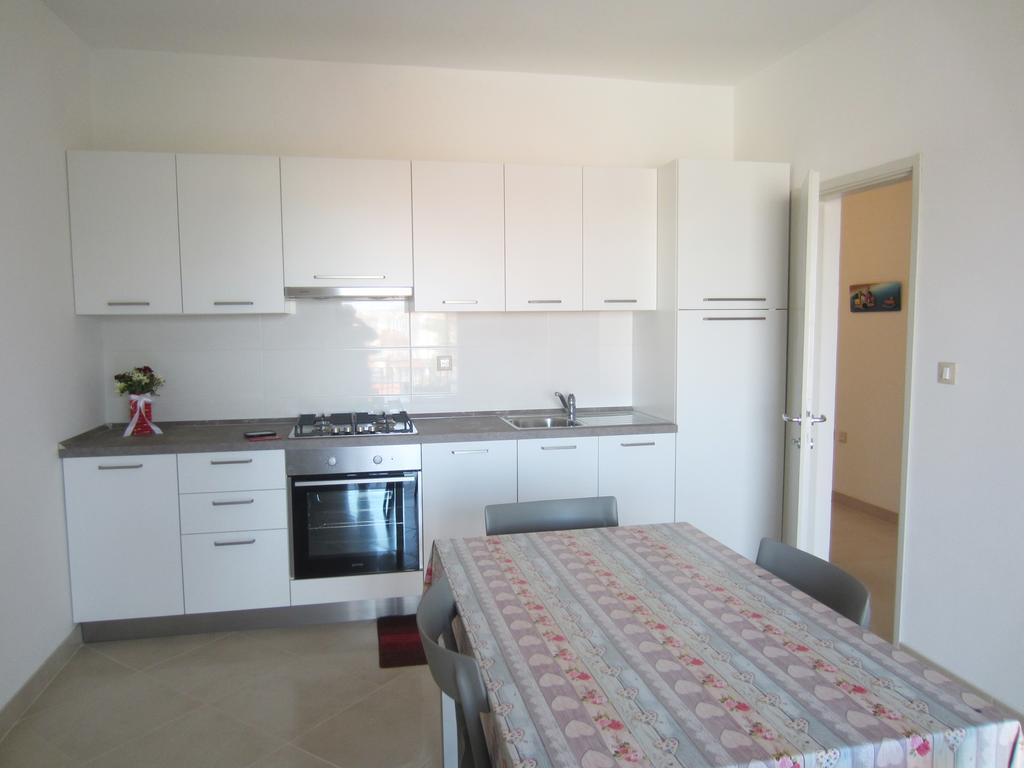 Apartment Silvana Rovigno Esterno foto